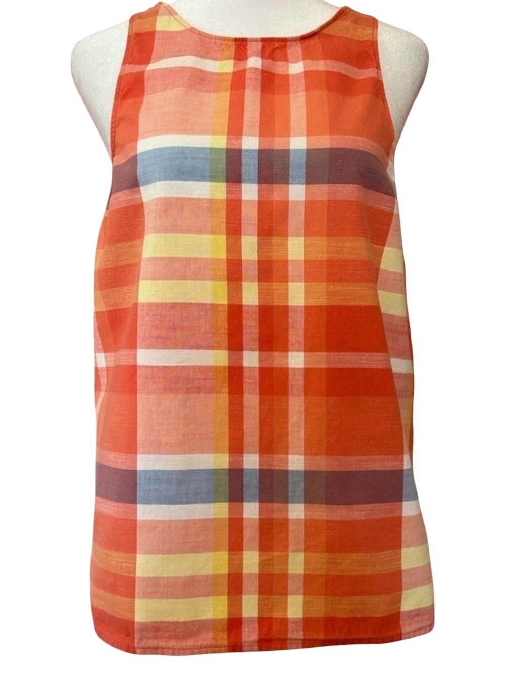 Summery cottagecore southern preppy picnic chic plaid button Americana tank Med
